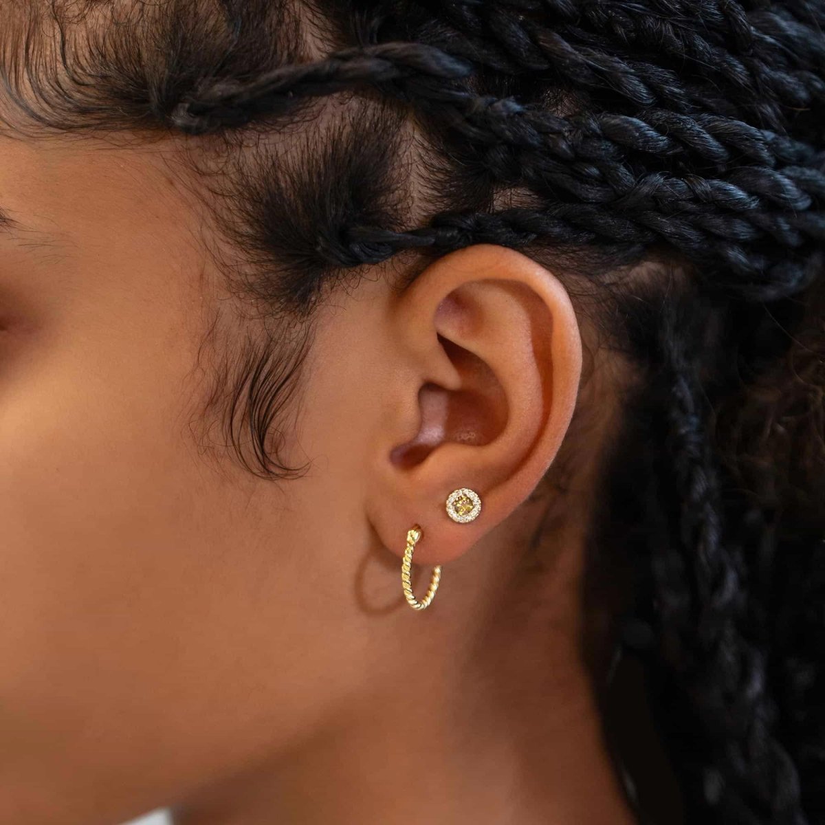 caption:Model wearing 6mm | #Gemstone_Citrine